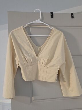 Women's Cream V-Neck Button Side Long Sleeve Top